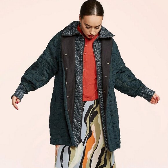 HISHKA coat by Melow Design - Picture 2 of 5